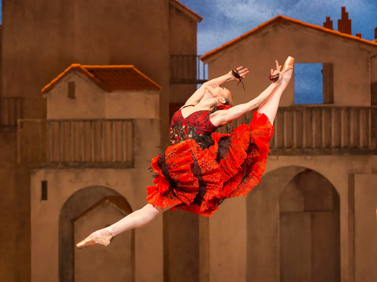 Subscribe to Royal Ballet and Opera Stream